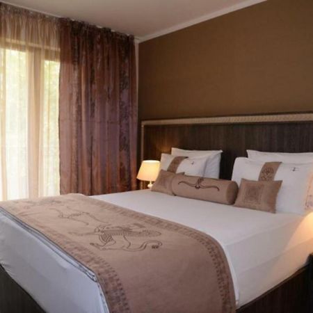גולדן סנדס Argisht Palace Apartments Only מראה חיצוני תמונה