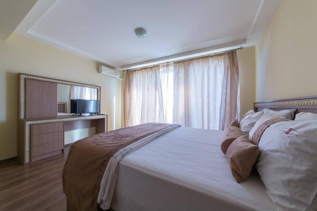 גולדן סנדס Argisht Palace Apartments Only מראה חיצוני תמונה